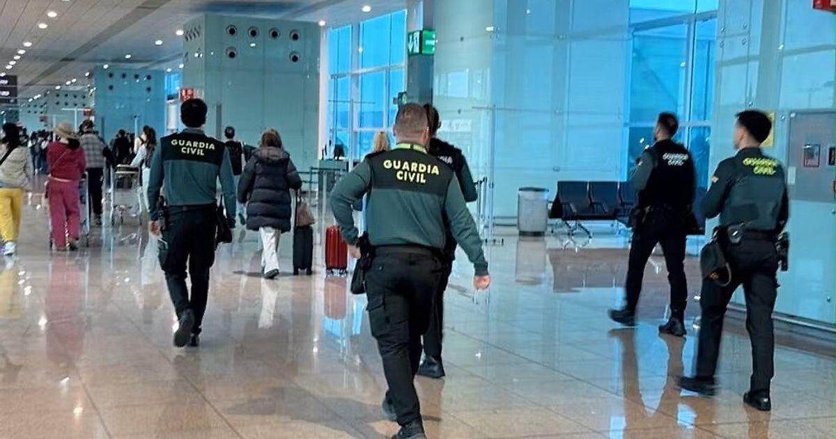 Отец Ямаля в аэропорту Барселоны: конфликт с персоналом привёл к спу и драке