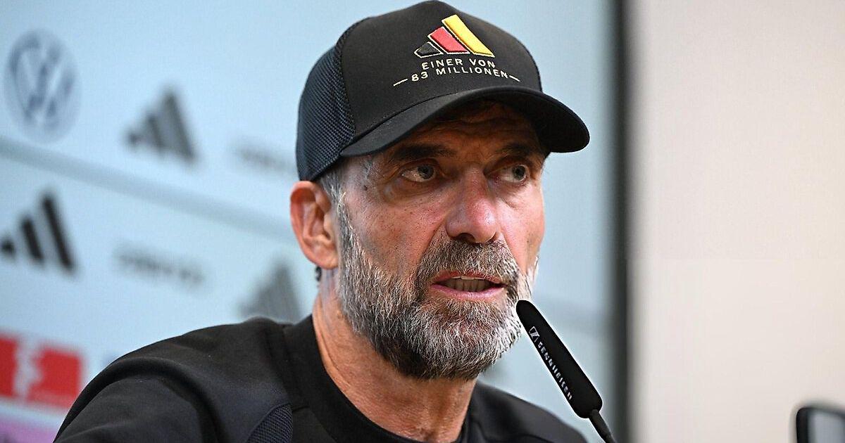 Клопп: «Критиковать меня, а не футболистов – так мы выходим из кризиса»