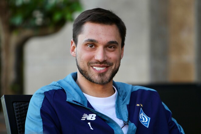 Динамо вновь пополнилось вратарем Георгий Бущан